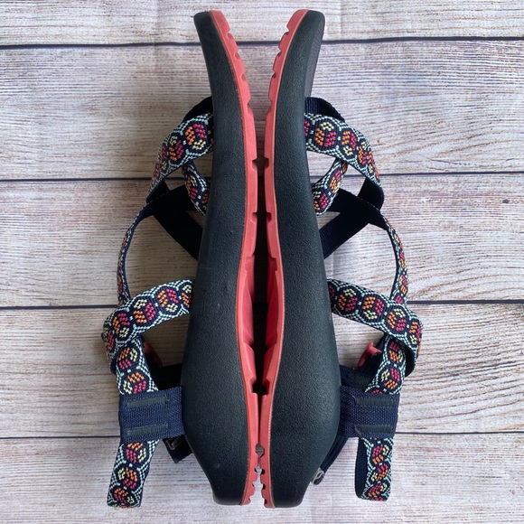 ⭐️ SOLD ⭐️ CHACOS Blue Peace Sign Sandals 10 - Picture 3 of 6